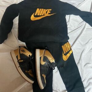 Nike Black and Gold Athletic Set with Sneakers